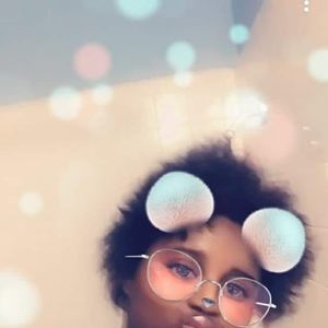 Meet your Posher, Adrianna